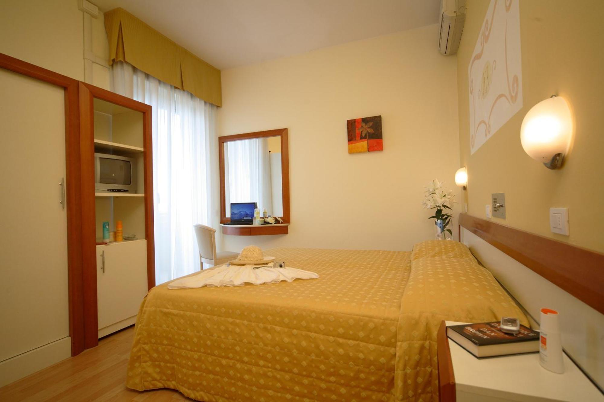 Hotel Aristeo Rimini Zewnętrze zdjęcie